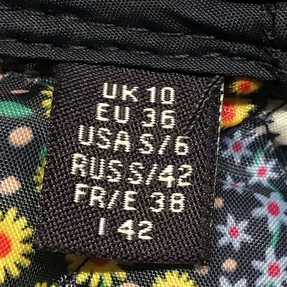 Regatta Charna Quilted Vest Womens Size S Navy Floral Insulated Bodywarmer Gorp - Picture 11 of 16